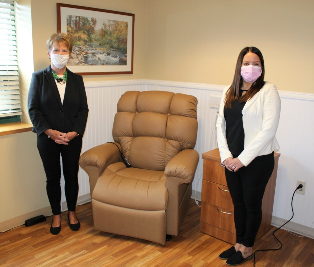 UltraComfort Lift Recliner Donated to Hospice of the Sacred Heart